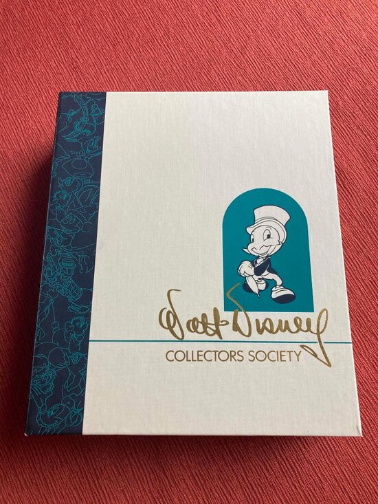 Other - 22 Issues WDCC WALT DISNEY COLLECTORS SOCIETY SKETCHES MAGAZINE BOXED LOT